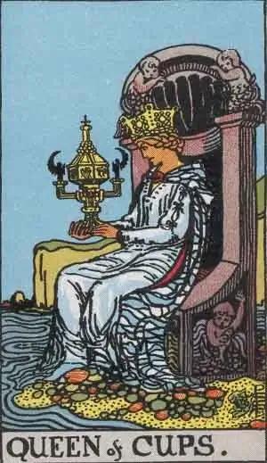 tarot card: queen of cups