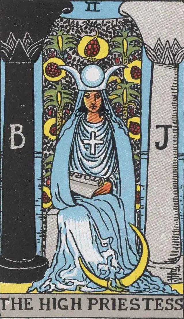 tarot card: the high priestess